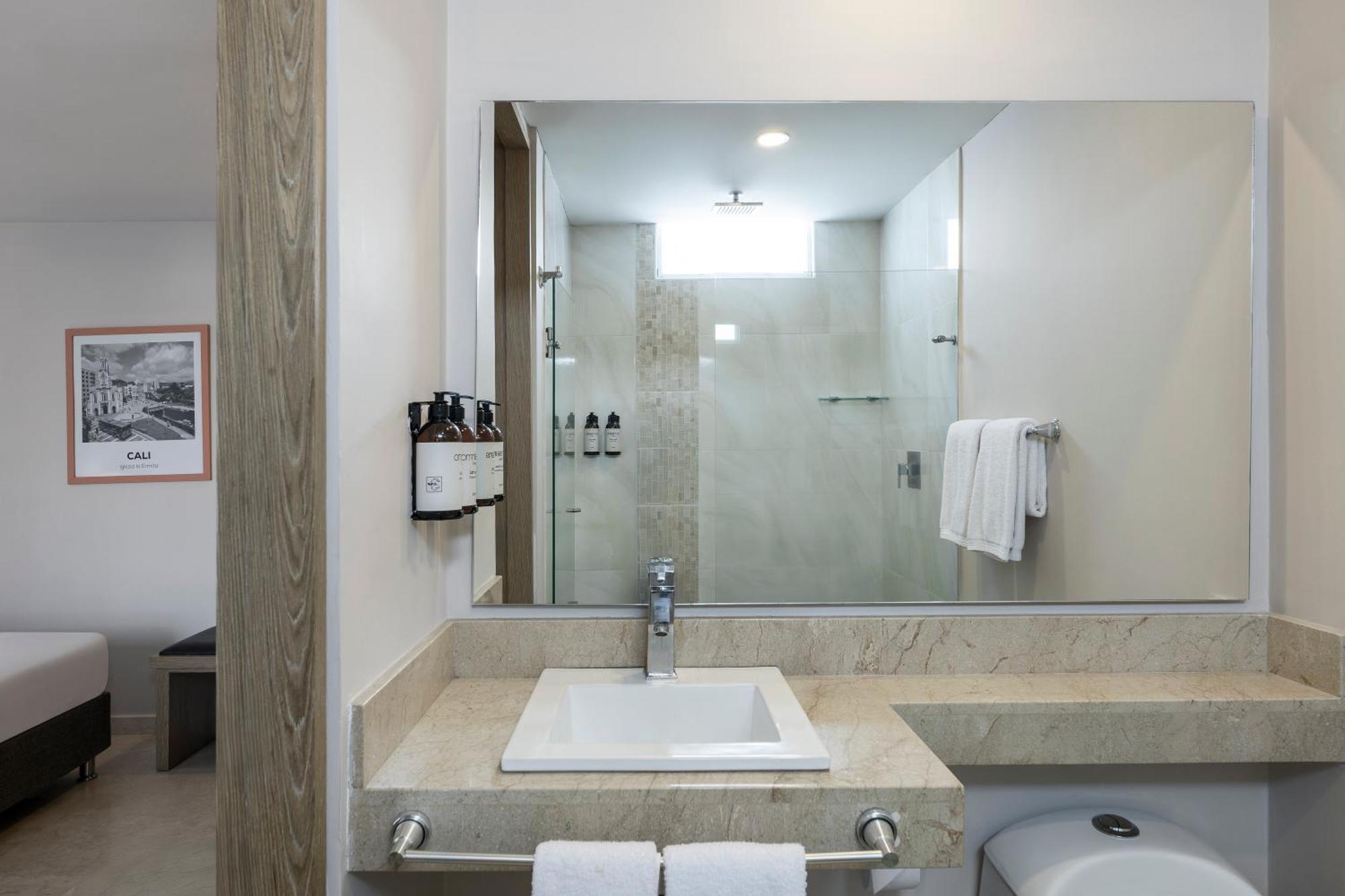 Hotel Ms Ciudad Jardin Cali Zewnętrze zdjęcie